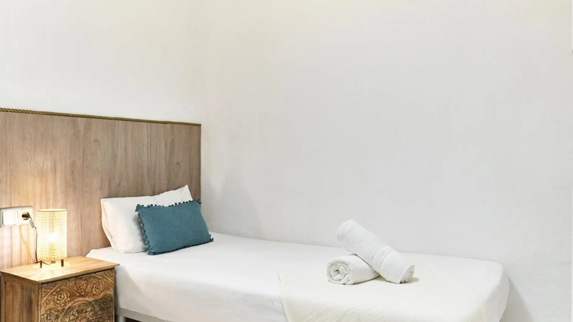 Ha Diputacio Terrace Apartment Barcelona 0*,